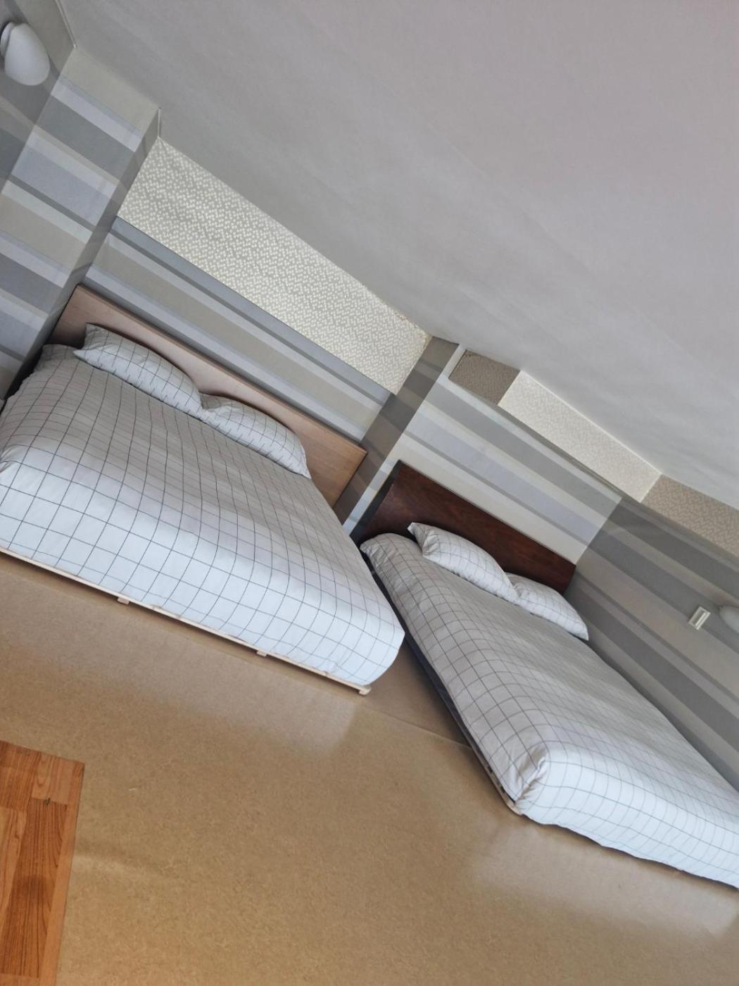 Hongdae Guesthouse2 1Min From Hongik Uni Station Exit #1 Seúl Exterior foto